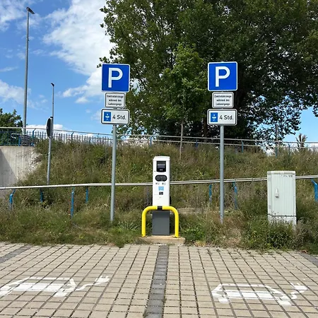 Stylish In - Near Salzburg, Messezentrum & Red Bull Arena - Free Parking Appartamento *